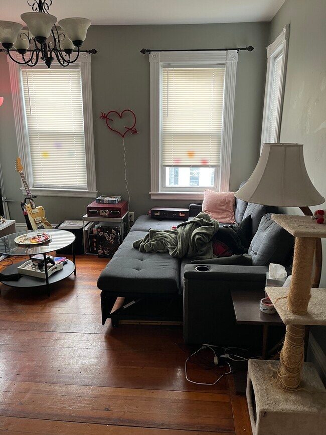 Photo - 30 Antwerp St Unit 1