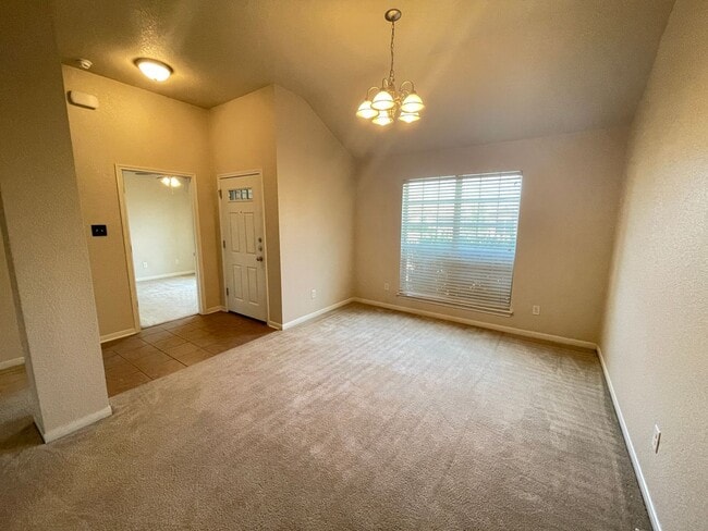 Photo - 4-Bedroom House for Rent in Killeen