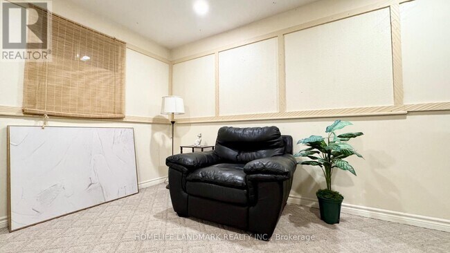 Photo - 29 W Borough St