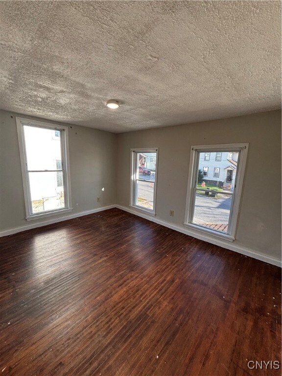 Photo - 317 Furnace St