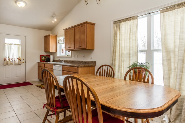 Photo - Kings Crossing Townhomes