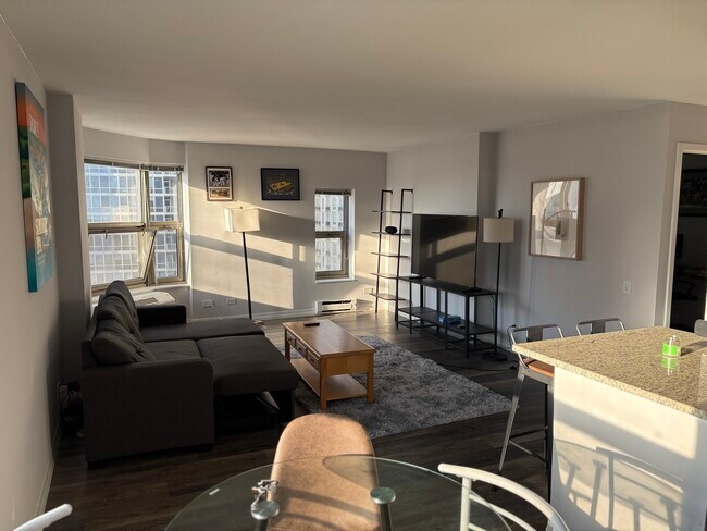 Photo - 8 W Chestnut St Unit 21F