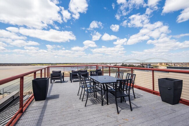 Photo - 50 Gayoso Ave