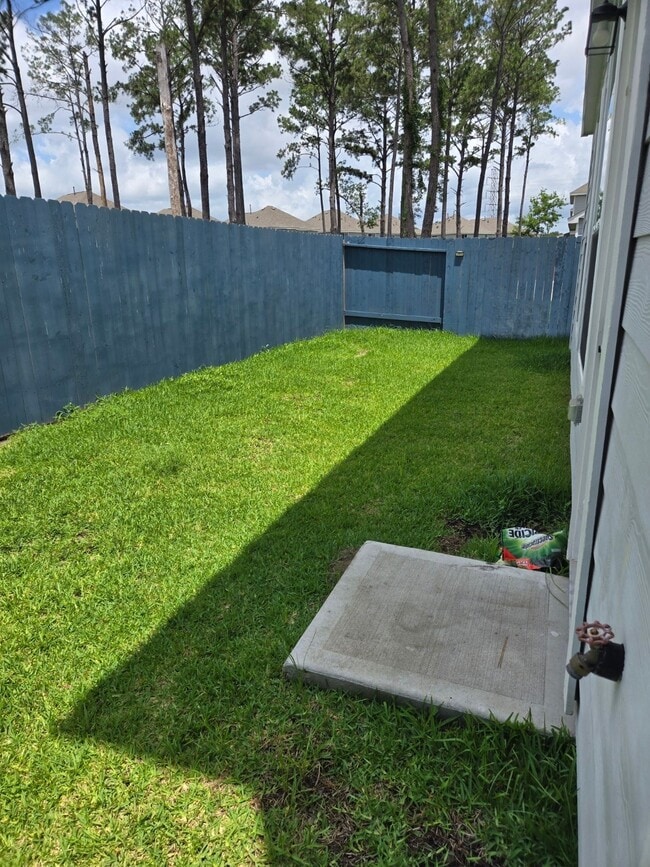 Building Photo - 22011 Grand Majestic Dr