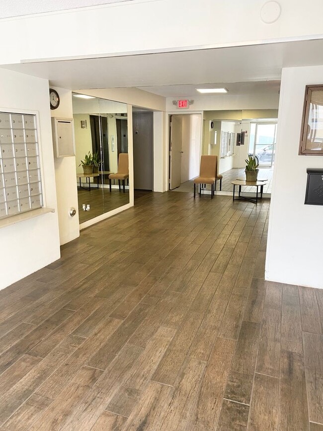 Photo - Pearlridge Gardens & Tower:1 Bdrm 1 Bath C...