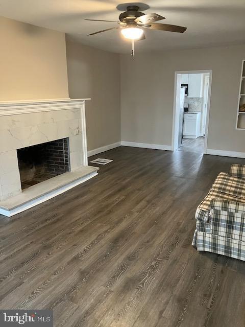 45 W Lakeshore Dr