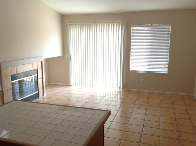Photo - 3 BEDROOM, 2 BATHROOM CLOSE TO SCHOOLS!