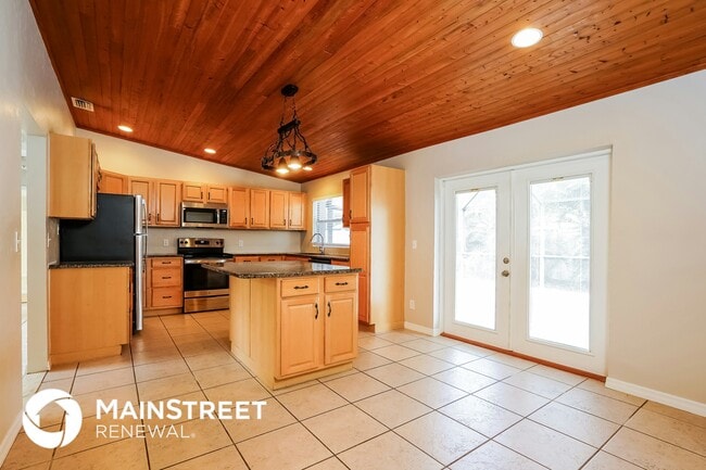 Photo - 15860 Willoughby Ln