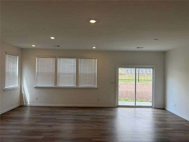 Photo - 115 Vision St