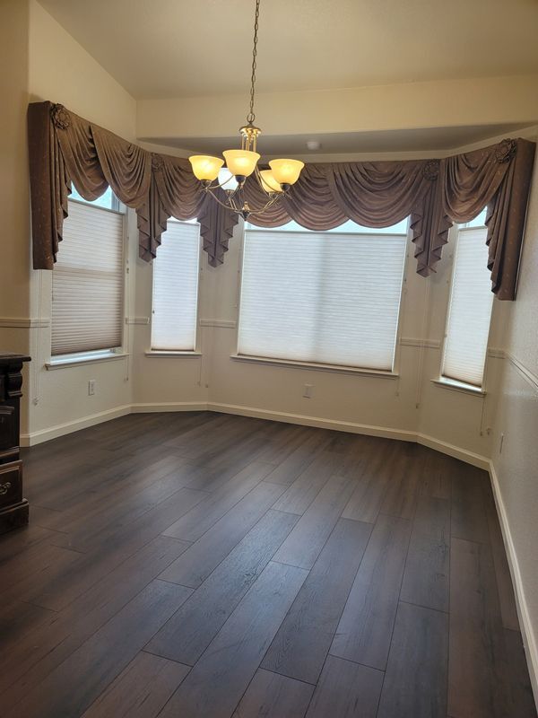 Photo - 543 Powers Ave