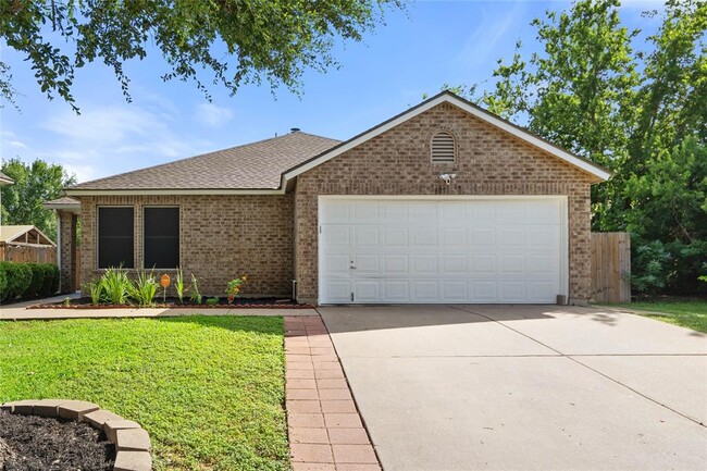 Building Photo - 809 Betterman Dr