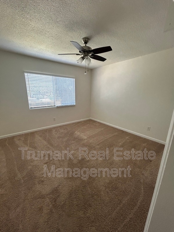Photo - 1811 Huntington Dr Unidad 4