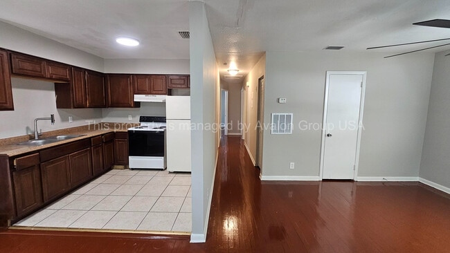 1497 W 29th St