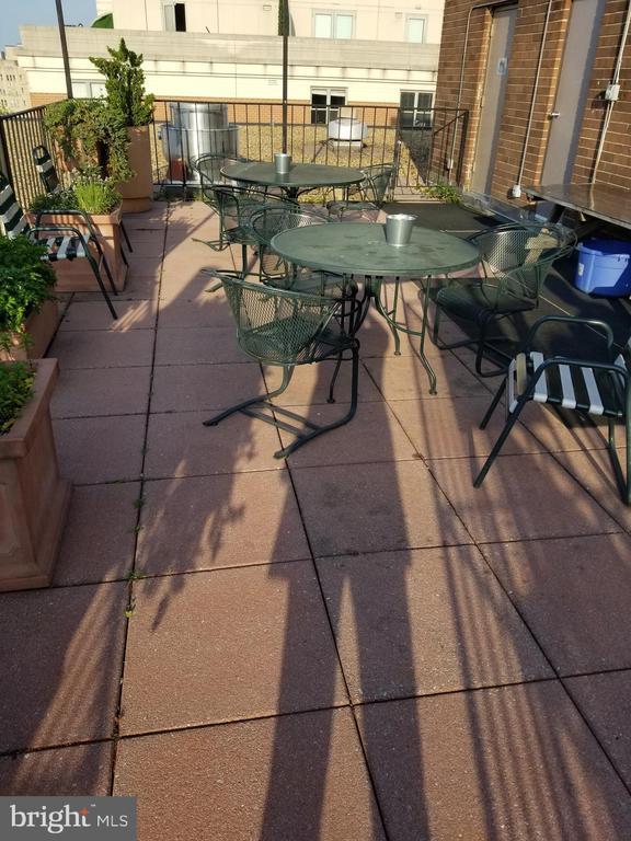 Photo - 1435 P St NW Unit 407