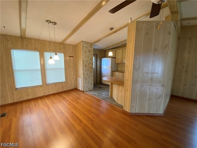 Photo - 234 Lamplighter Ln