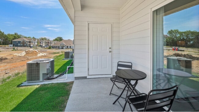 Photo - 1004 Keyes Pl