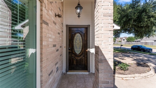 Photo - 2107 Charlton House Ln