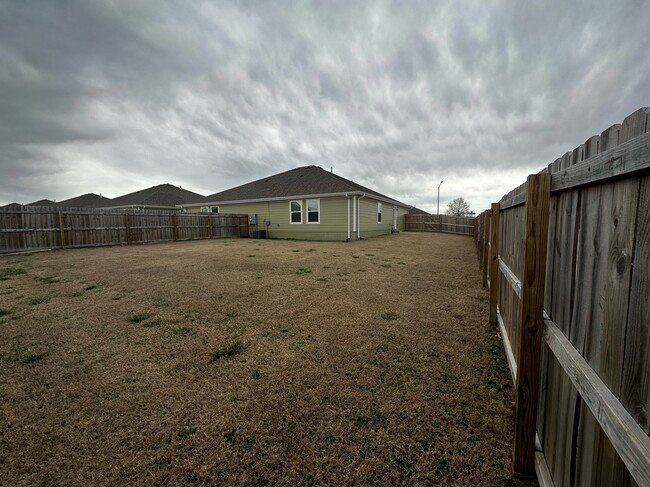 Photo - 613 W Christopher Dr Unit #A