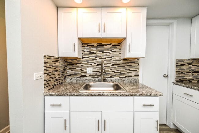 Photo - 2234 S Goebbert Rd Unit 320