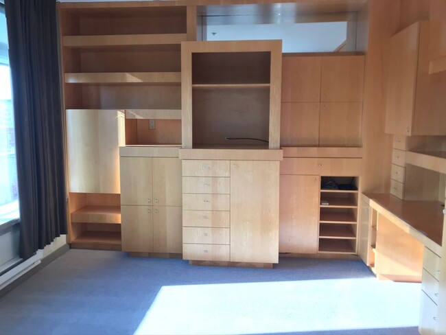 Belltown Court 2 Bedroom 2 Bath Condo with... - Belltown Court 2 Bedroom 2 Bath Condo with...