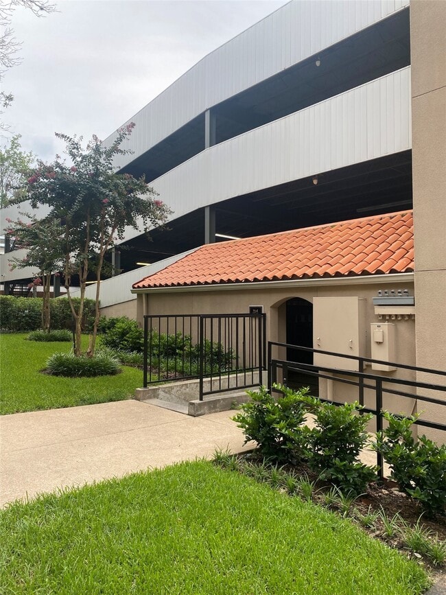 Photo - 3231 Allen Pkwy Unit 2107