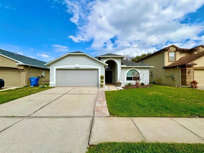 Photo - 30643 Tremont Dr