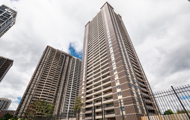 Building Photo - 50 Cordova