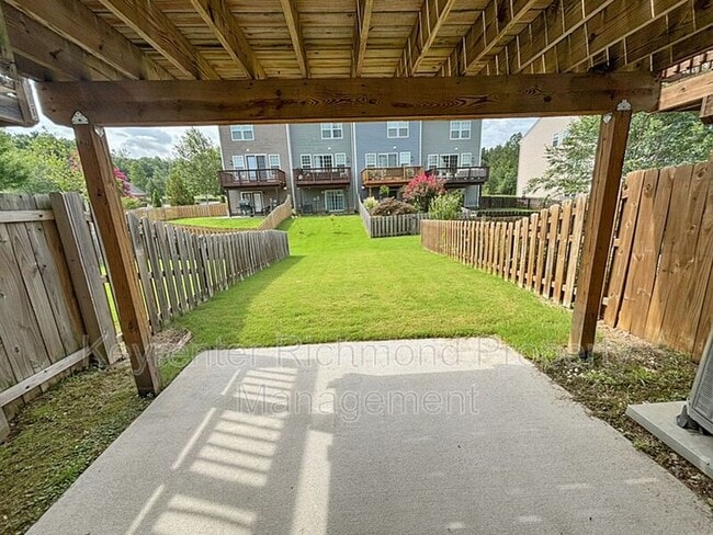 Photo - 1404 Whitehurst Way