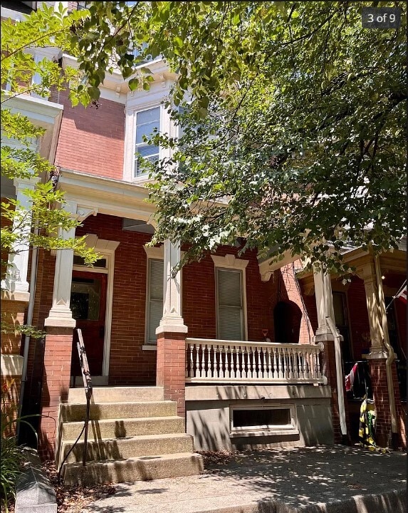 Building Photo - 613 W Chestnut St Unit 2