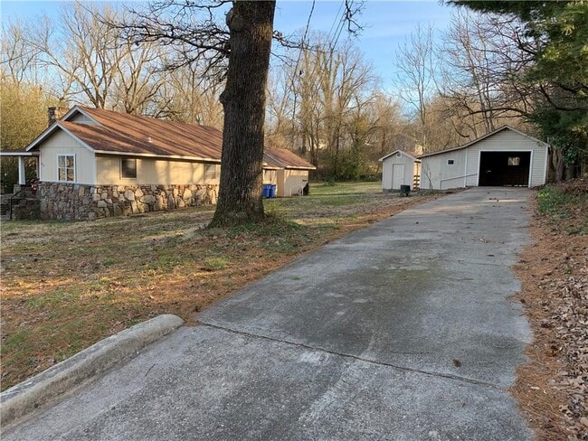 Photo - 704 W Central Ave