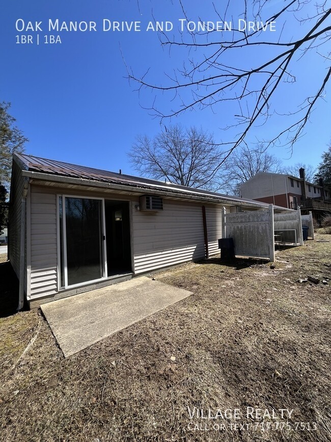Photo - 228 Oak Manor Dr