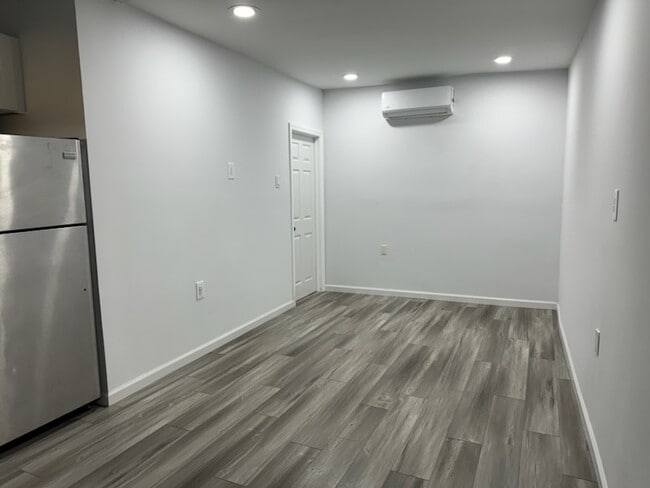 Photo - 30 Underhill Ave