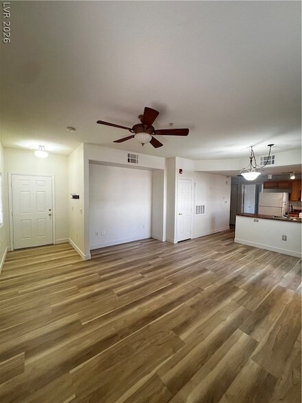 Photo - 3915 Legend Hills St Unit 104