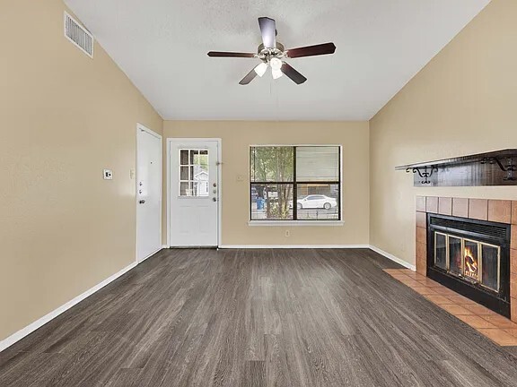 Photo - 9910 Village Briar