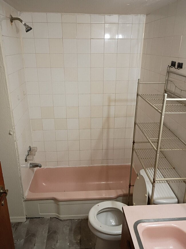 Photo - 767 Espanola Ave