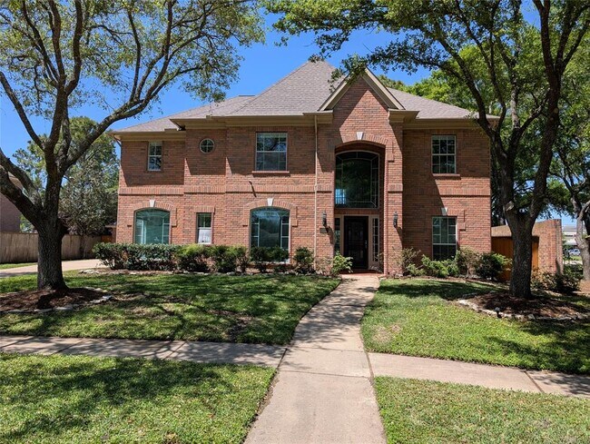Photo - 3323 Scenic Elm St House