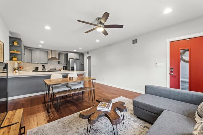 Photo - 2015 Rabb Glen St Unidad ID1254581P