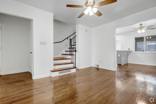 Building Photo - 3337 Blaine St NE Rental