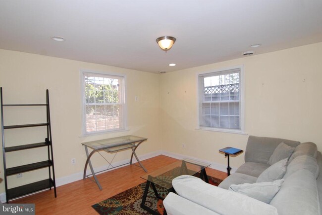 Photo - 8414 Flower Ave