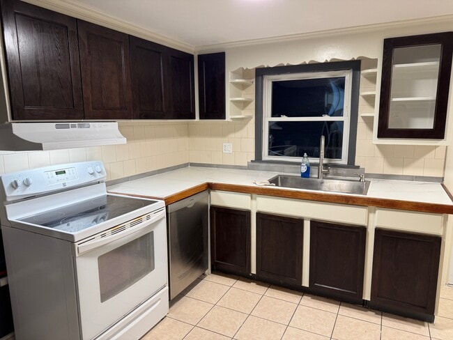 Photo - 115 Vermont St Apartamentos Unidad #1