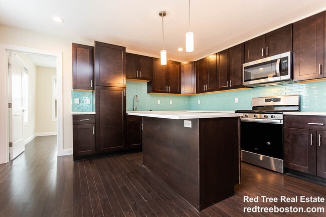 Building Photo - 476 Fulton St Rental