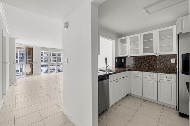 Photo - 1915 Brickell Ave Unit C405
