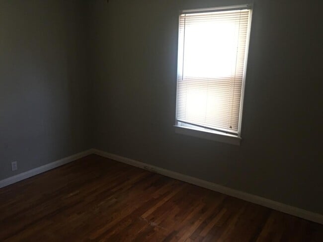 Photo - 6739 Dale Ave