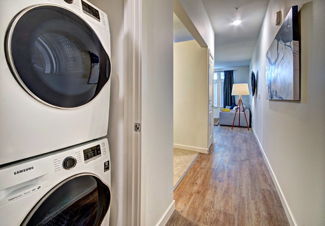 Emerald Crest Apartments