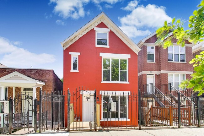 Building Photo - 1823 S Fairfield Ave