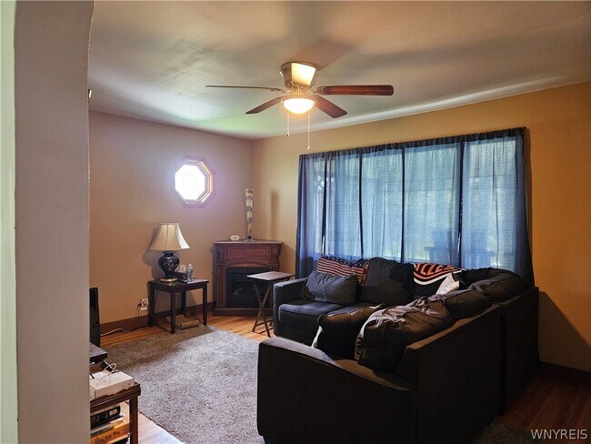 Photo - 127 Langner Rd
