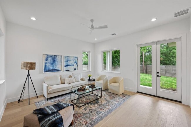 Building Photo - 3614 Abbate Cir Unit A