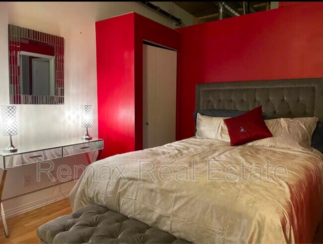 Photo - 10024 Jasper Ave Unit 207