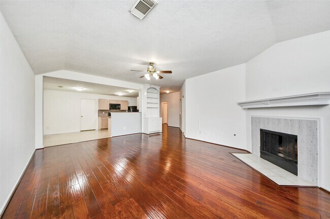 Photo - 16134 Coleburn Dr
