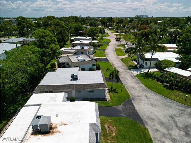 Building Photo - 9 Knights Bridge Rd